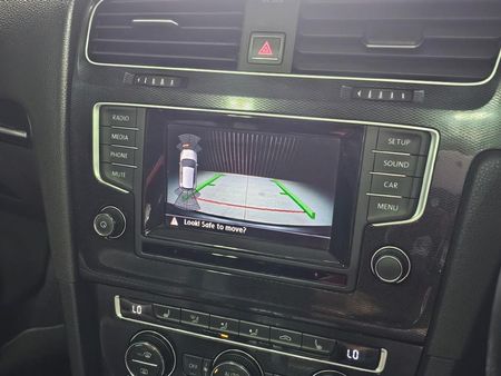 2015-Volkswagen-Golf-VII-GTI-20-TSI-Auto-Performance_22