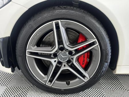 2019-Mercedes-AMG-C-Class-C43-AMG-4Matic_4