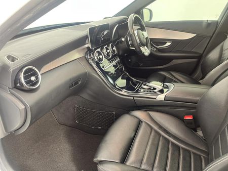 2019-Mercedes-AMG-C-Class-C43-AMG-4Matic_8