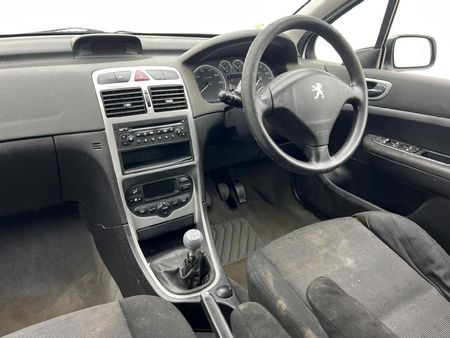 2003-Peugeot-307-20-XS-Station-Wagon_7