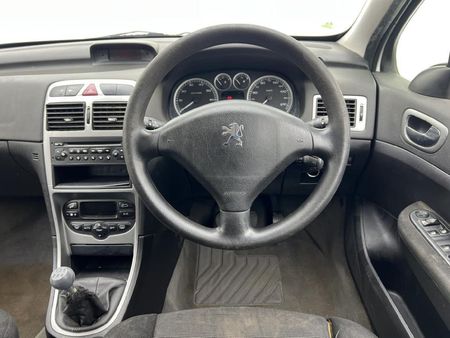 2003-Peugeot-307-20-XS-Station-Wagon_8