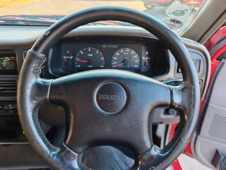 2000-Isuzu-Frontier-280-DT-LX_8