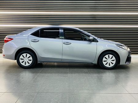 2020-Toyota-Corolla-Quest-18-Auto_10
