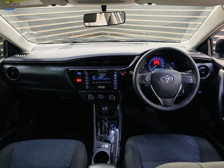 2020-Toyota-Corolla-Quest-18-Auto_15