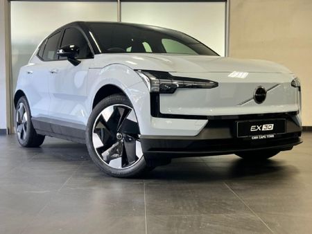 2026-Volvo-EX30-Plus-Twin-Motor-Performance_0