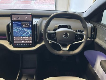 2026-Volvo-EX30-Ultra-Twin-Motor-Performance_8
