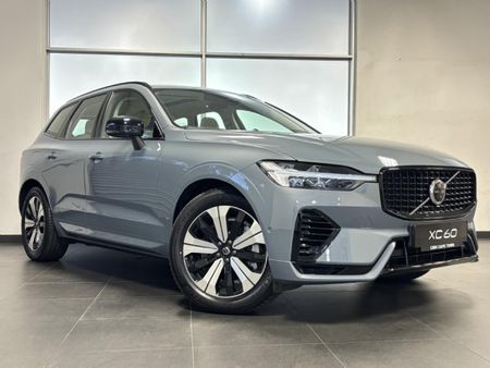 2026-Volvo-XC60-T8-Twin-Engine-R-Design-AWD_0