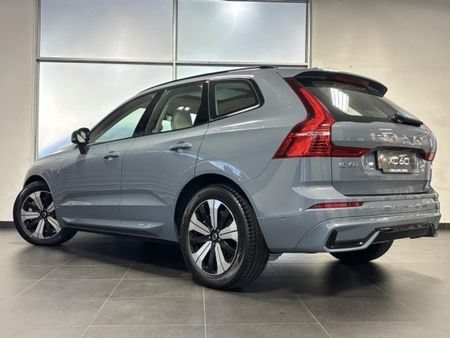 2026-Volvo-XC60-T8-Twin-Engine-R-Design-AWD_3
