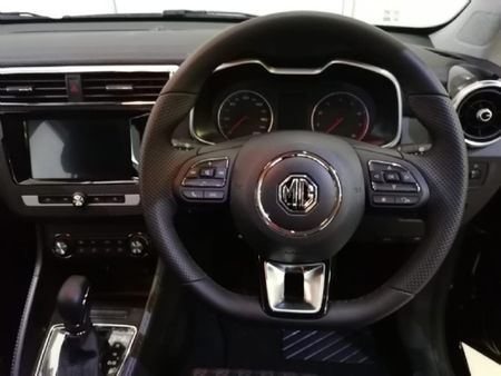 2025-MG-ZS-15-Com-Auto_13