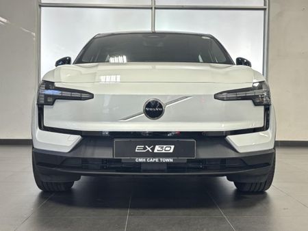 2026-Volvo-EX30-Plus-Single-Motor-Extended-Range_1