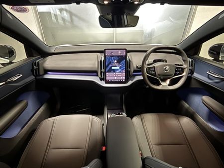 2026-Volvo-EX30-Plus-Single-Motor-Extended-Range_7
