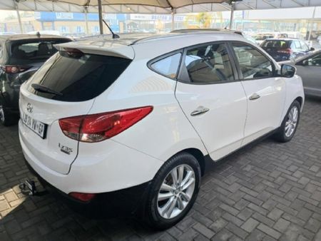 2013-Hyundai-ix35-R20-CRDi-GLS-Executive_5