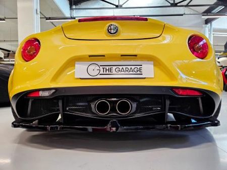 2019-Alfa-Romeo-4C-Coupe_5