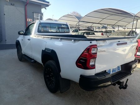 2017-Toyota-Hilux-24-GD-6-Raised-Body-SRX-Single-Cab_9
