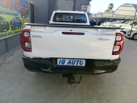2017-Toyota-Hilux-24-GD-6-Raised-Body-SRX-Single-Cab_11