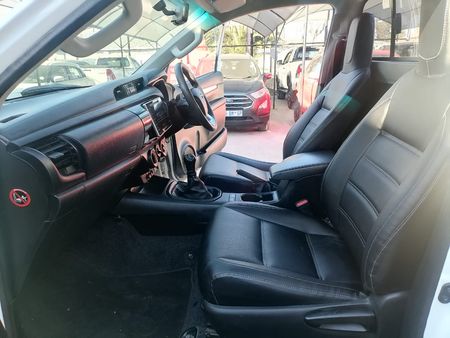 2017-Toyota-Hilux-24-GD-6-Raised-Body-SRX-Single-Cab_8