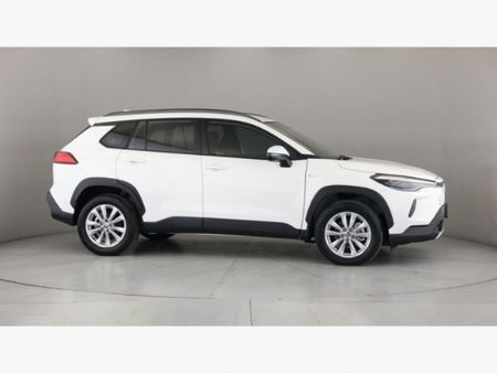 2025-Toyota-Corolla-Cross-18-XS-Hybrid_5