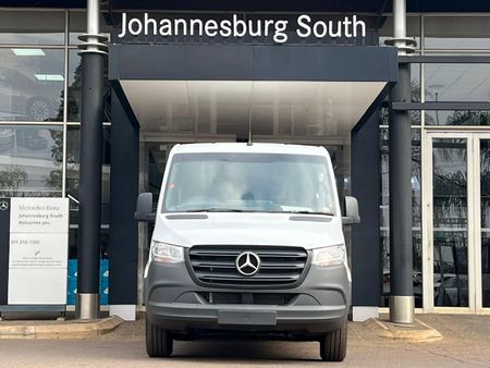 2025-Mercedes-Benz-Sprinter-311-20-CDI-FC-PV_1