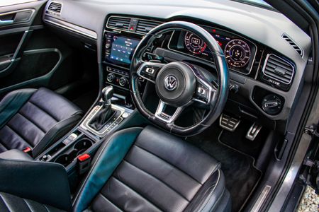 2018-Volkswagen-Golf-VII-GTD-20-TDI-Auto_11