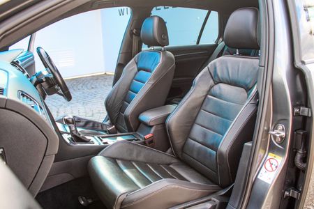 2018-Volkswagen-Golf-VII-GTD-20-TDI-Auto_16