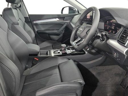 2025-Audi-Q5-quattro-Auto-Black-Edition-40-TDI_6