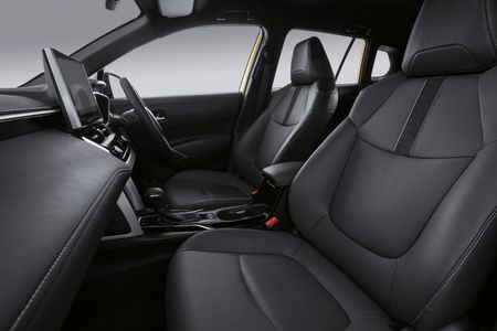 2025-Toyota-Corolla-Cross-18-XR_2