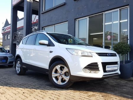 2013-Ford-Kuga-16-EcoBoost-Ambiente_0
