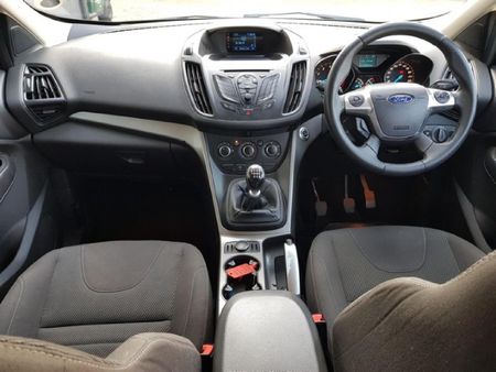 2013-Ford-Kuga-16-EcoBoost-Ambiente_4