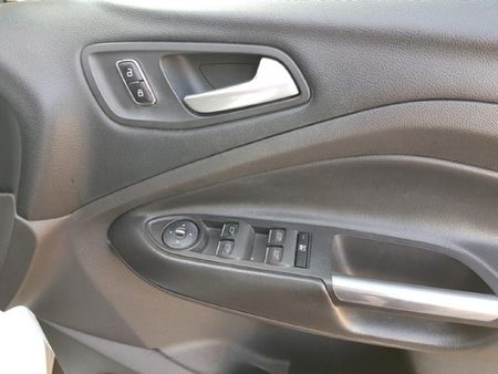 2013-Ford-Kuga-16-EcoBoost-Ambiente_5