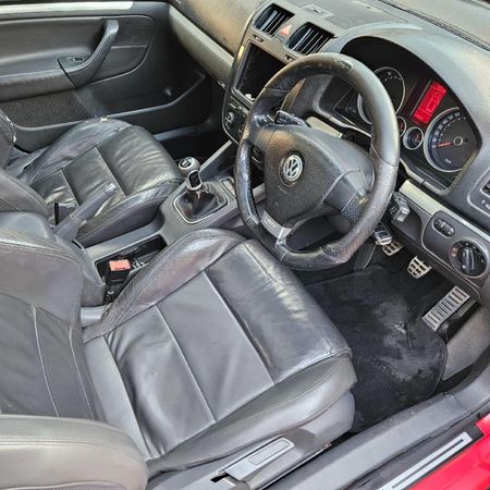 2007-Volkswagen-Golf-GTI-20T-FSI_1