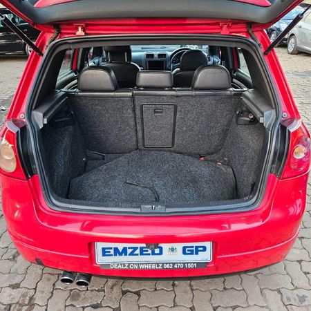 2007-Volkswagen-Golf-GTI-20T-FSI_2