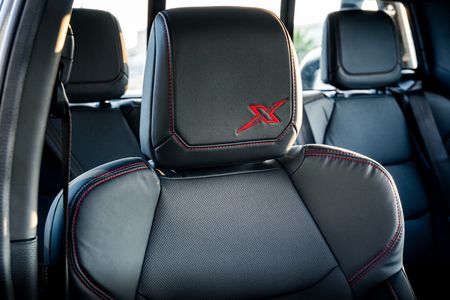 2025-Isuzu-D-Max-19-DDI-HR-X-Rider-Double-Cab_10