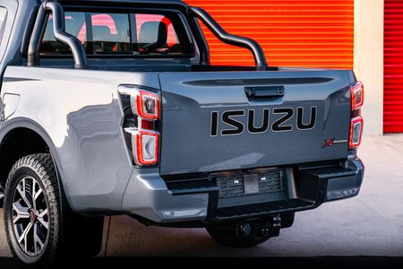 2025-Isuzu-D-Max-19-DDI-HR-X-Rider-Double-Cab_6
