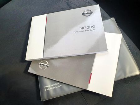 2012-Nissan-NP200-16-SE_9