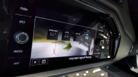 2026-Volkswagen-Taigo-10-TSI-R-Line-Auto_14