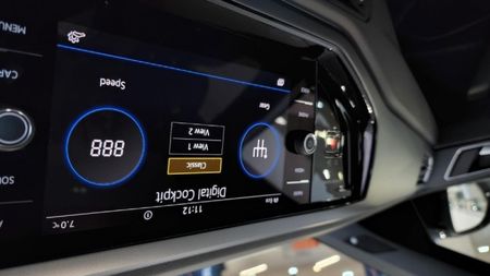 2026-Volkswagen-Taigo-10-TSI-R-Line-Auto_17
