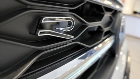 2026-Volkswagen-Taigo-10-TSI-R-Line-Auto_4