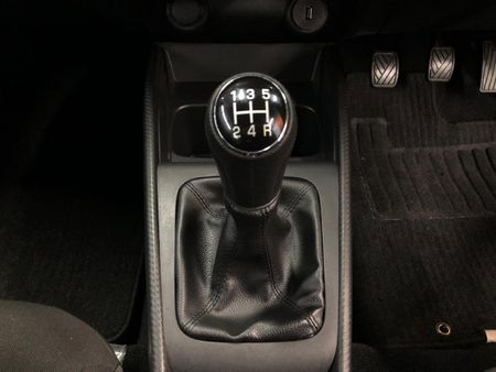 2024-Suzuki-Baleno-15-GL_18
