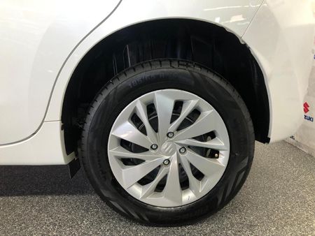 2024-Suzuki-Baleno-15-GL_4