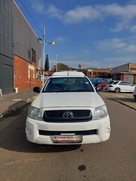 2010-Toyota-Hilux-Canopy_4