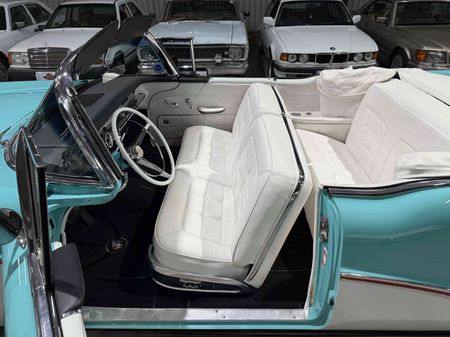 1957-Buick-Roadmaster-Convertible_11