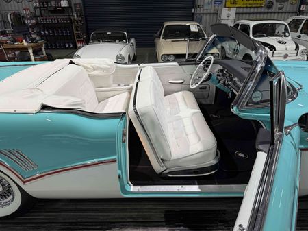 1957-Buick-Roadmaster-Convertible_15