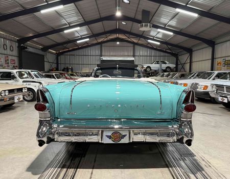 1957-Buick-Roadmaster-Convertible_31
