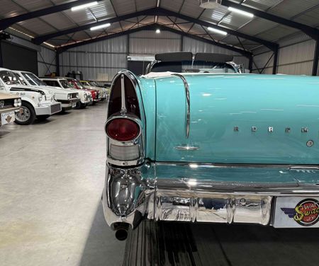 1957-Buick-Roadmaster-Convertible_33