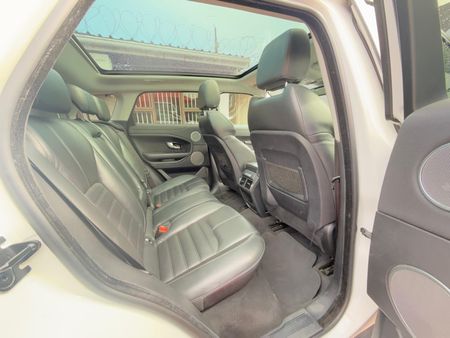 2016-Land-Rover-Range-Rover-Evoque-22-SD4-HSE-Dynamic_16