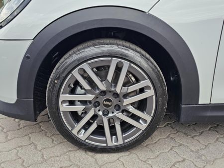 2025-MINI-Hatch-Cooper-Auto_4