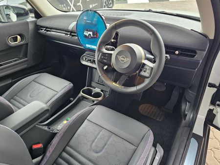 2025-MINI-Hatch-Cooper-Auto_5