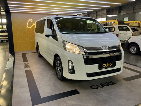 2022-Toyota-Quantum-28-GL-11-seat_0