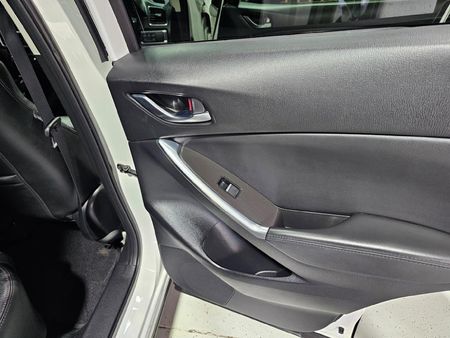 2016-Mazda-CX-5-22-DE-Akera-Auto-AWD_18