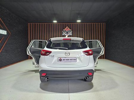 2016-Mazda-CX-5-22-DE-Akera-Auto-AWD_24